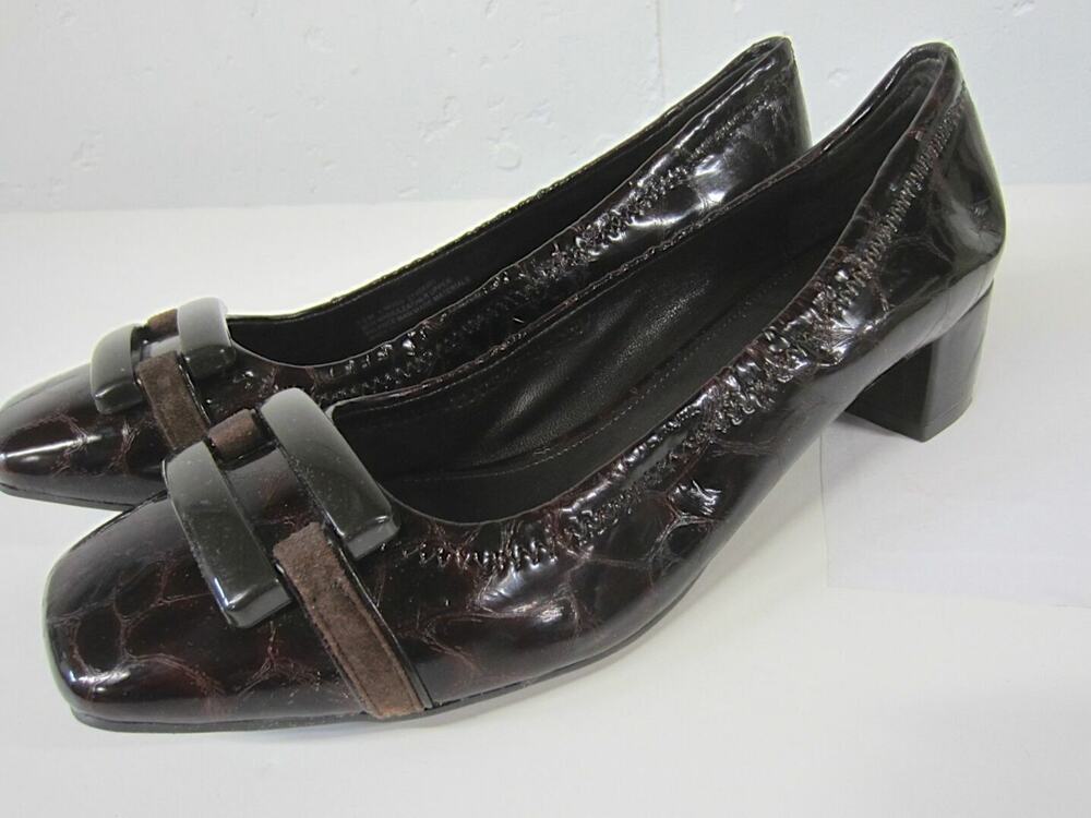 FRANCO SARTO Brown Faux Leather Croc Pattern Square Toe Buckle Low Heels 7.5 M